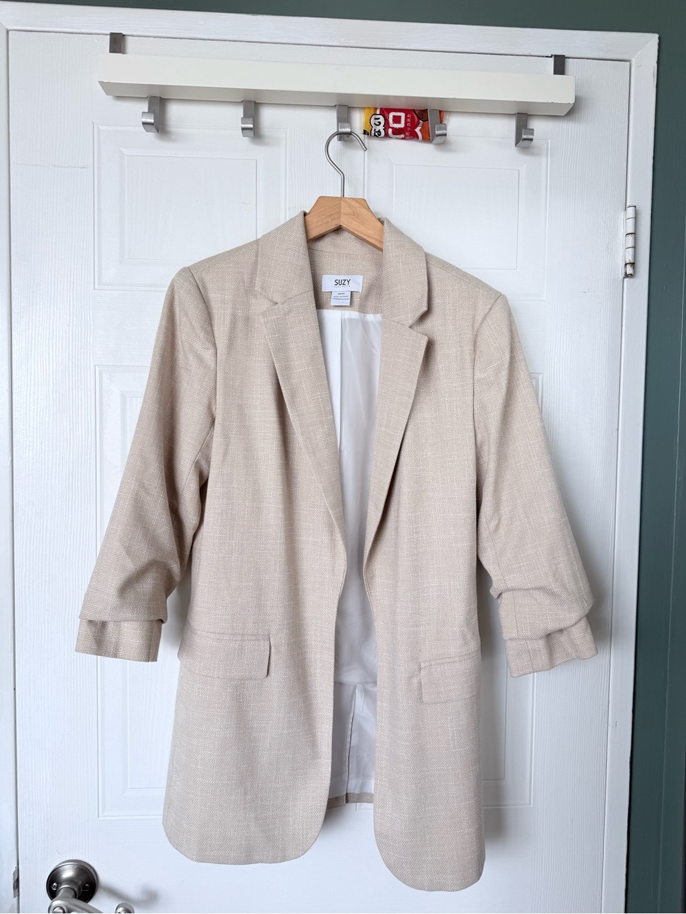 Suzy Shier Light Cream Blazer Jacket